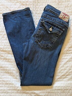 TRUE RELIGION - size 32 women's low-rise Billy jeans